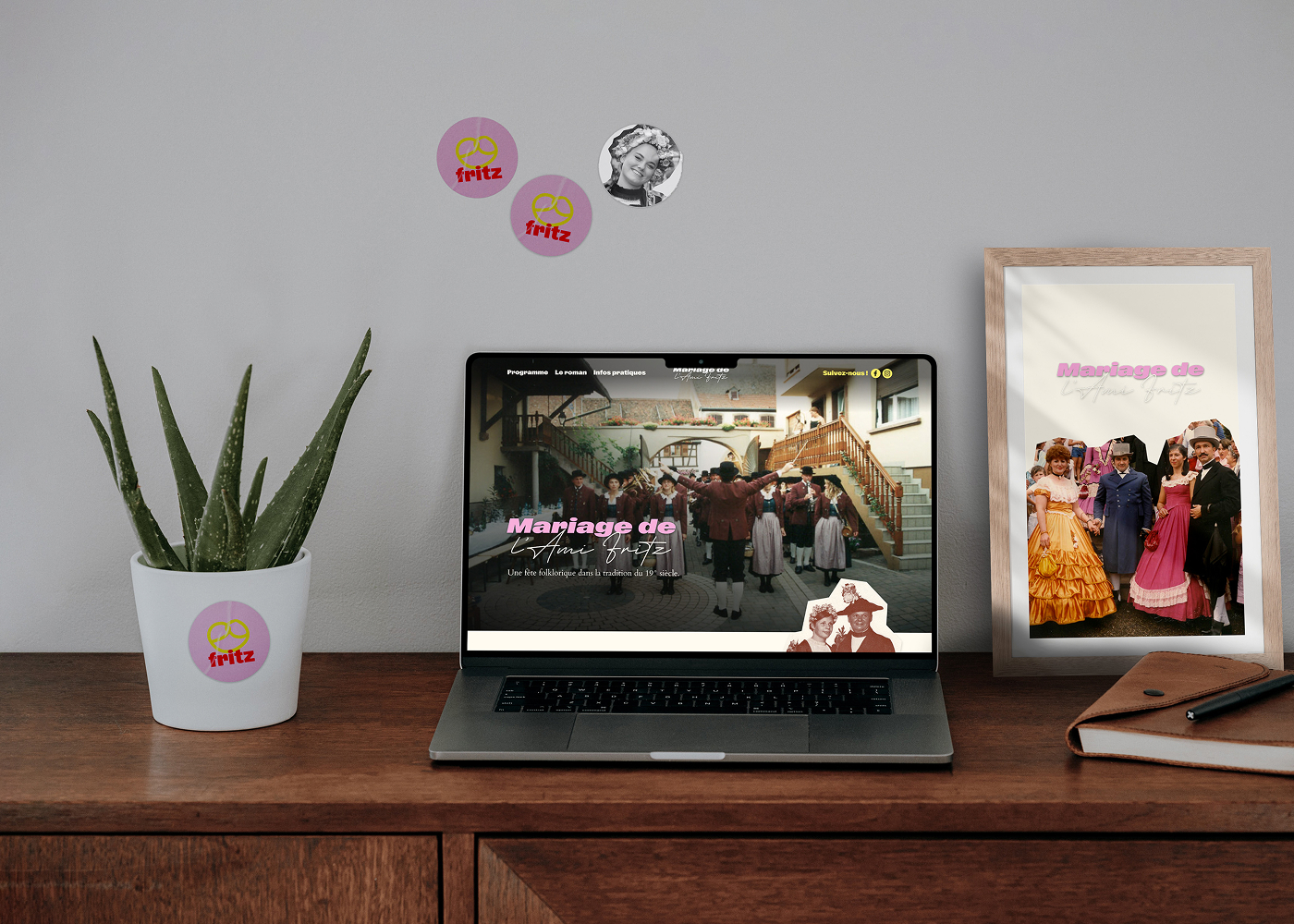 univers Mariage de l'ami Fritz, bureau avec goodies