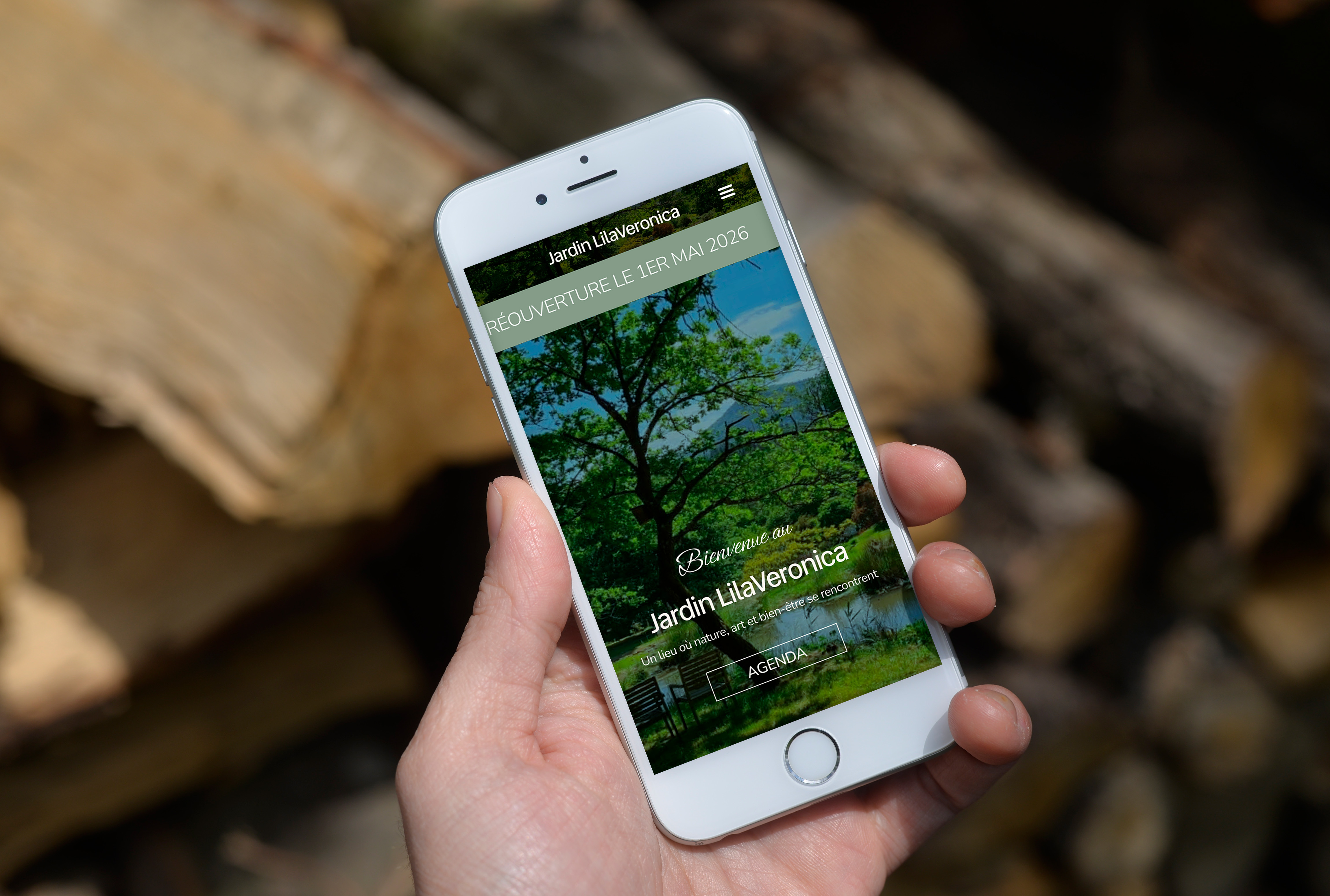 Aperçu de l'interface du site LilaVeronica sur mobile